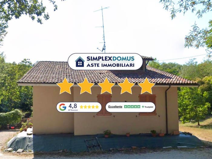 Casa con 6 locali in vendita in Via San Salvatore, Belforte del Chienti
