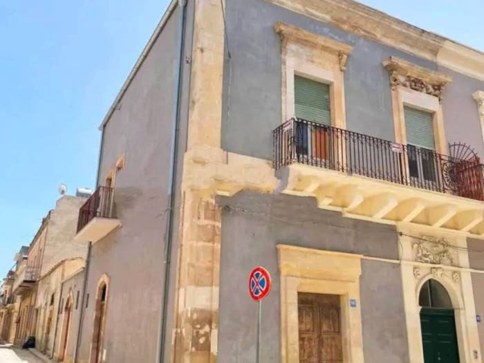 Casa con 5 locali in vendita in Via Paolo Cassar Scalia, Centro, Pachino