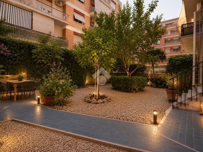 Appartamento trilocale in vendita in Via dei panfili, Ostia Ponente, Roma