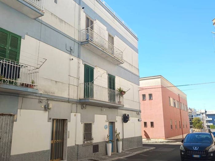 Appartamento trilocale in vendita in Via Iacobellis, Centro, Castellaneta