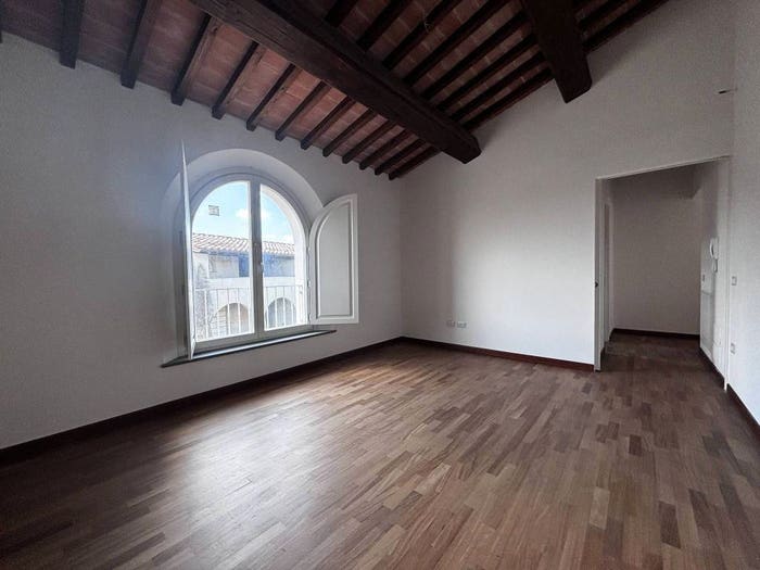Casa con 6 locali in vendita in Via del Tiglio, Ponte Alla Navetta, Calcinaia
