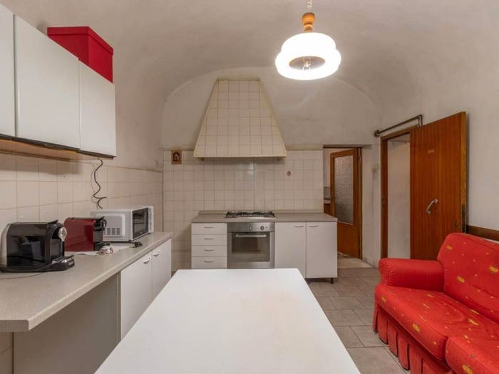 Casa con 6 locali in vendita in Pomarance, Centro