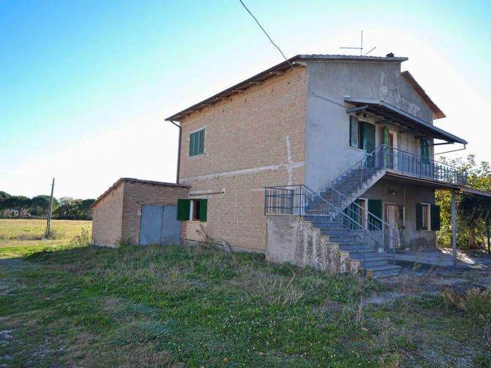 Casa con 6 locali in vendita in Località Piana, Centro, Castiglione del Lago