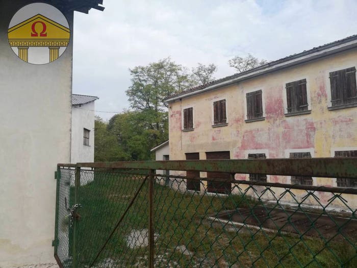 Casa con 6 locali in vendita in Maserada sul Piave