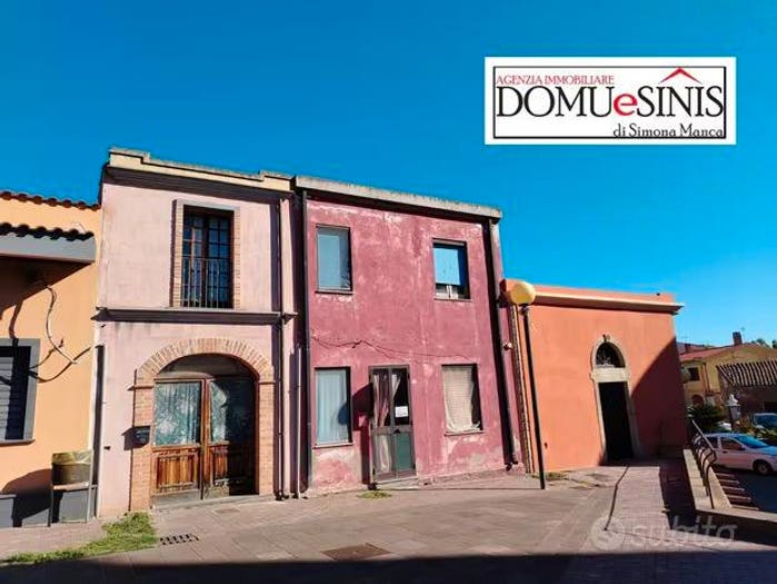 Casa con 5 locali in vendita in Piazza S Sofia San Vero Milis Or Italia, Centro, San Vero Milis