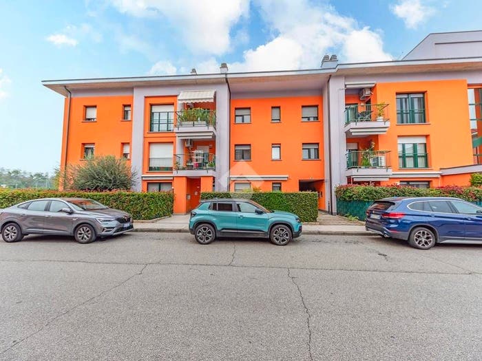Appartamento bilocale in vendita in Via De Nicola, Centro, Lainate