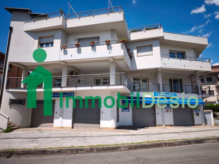 Appartamento quadrilocale in vendita in Viale Antonio Gramsci, Picerno