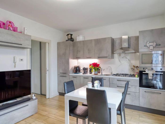 Appartamento bilocale in vendita in Via Marconi, Centro, Lavena Ponte Tresa