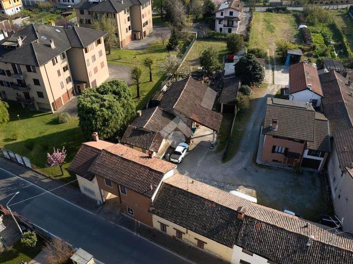 Casa trilocale in vendita in Via Gigi Borgomaneri, Motta Visconti