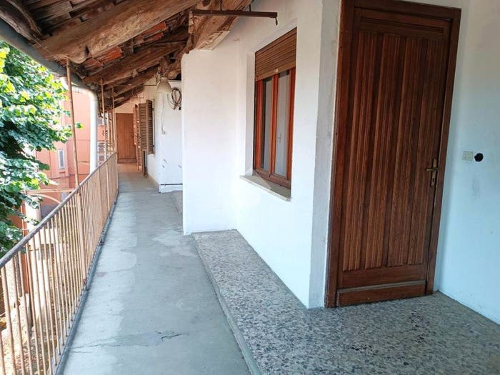 Casa con 6 locali in vendita in Via GB Maggia, Livera, Pettinengo