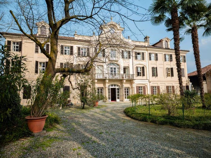 Appartamento con 6 locali in vendita in Via Martiri del Aprile, Centro Storico, Collegno