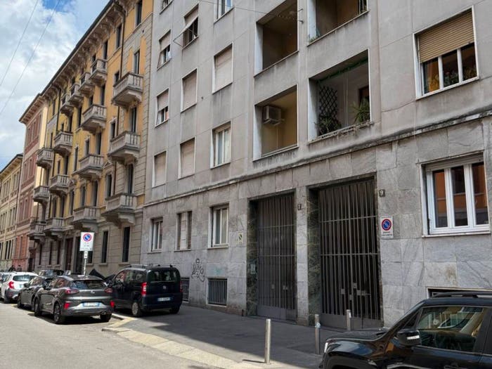 Appartamento trilocale in vendita in Via Cola di Rienzo, Solari, Milano