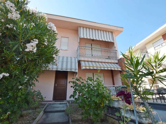 Casa con 5 locali in vendita in Via Alba, Via Cuneo Tiro a Segno, Mondovì