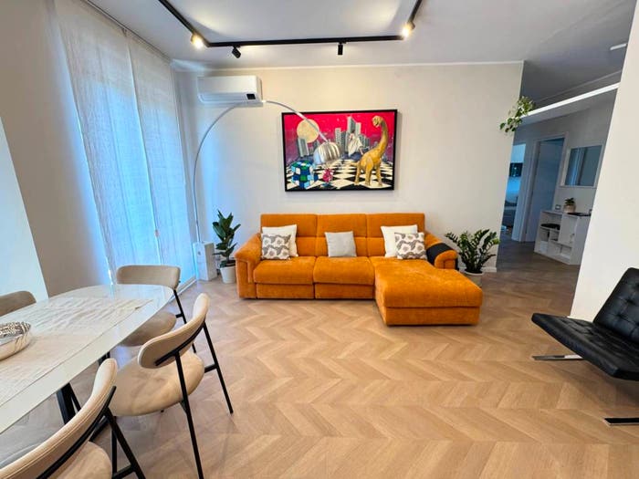 Appartamento trilocale in vendita in Famagosta, Milano