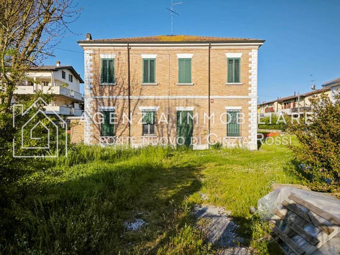 Casa con 6 locali in vendita in Lido di Savio Lido di Classe, Ravenna