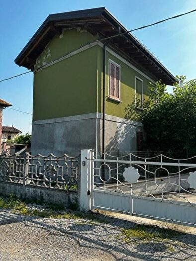 Casa trilocale in vendita in Centro, Zelo Buon Persico