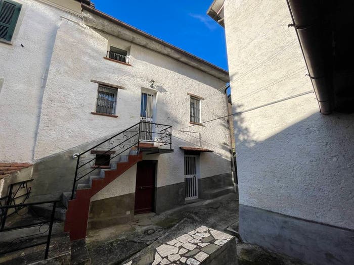 Casa trilocale in vendita in Località Grezzo, Grezzo, Bardi