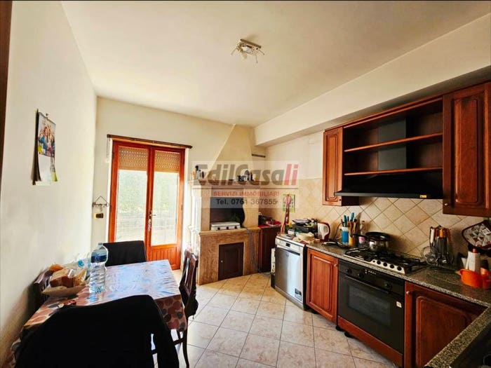 Appartamento trilocale in vendita in Via Po, Centro, Bomarzo