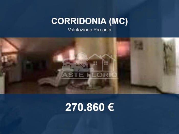 Appartamento con 6 locali in vendita in Via Fonte Orsola, Centro, Corridonia