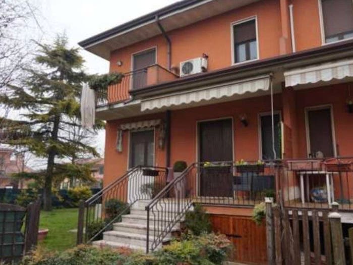 Casa con 5 locali in vendita in Via Giuseppe Ungaretti, Montanara, Curtatone