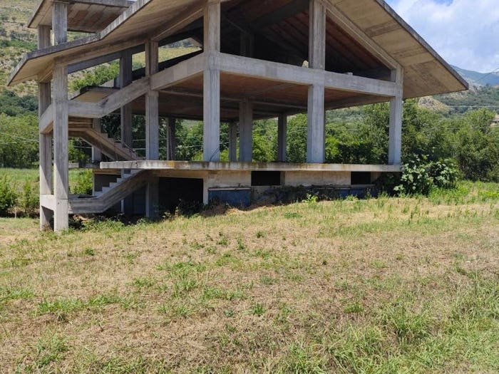 Casa con 6 locali in vendita in Strada Statale FormiaCassino, Formia