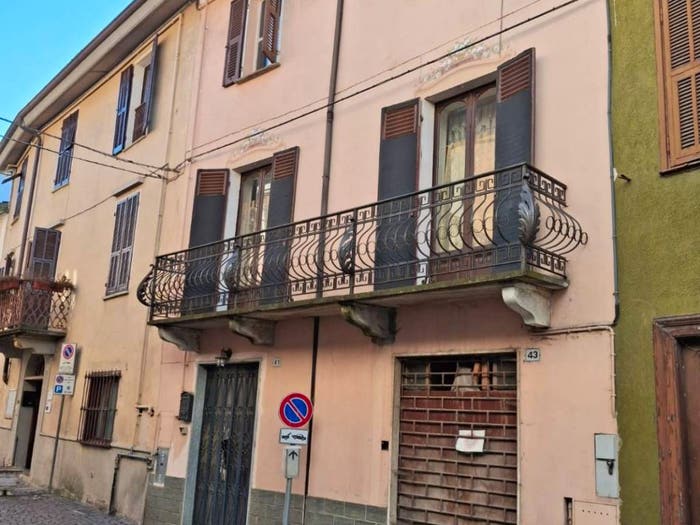 Appartamento quadrilocale in vendita in Via Tommaso Vallauri, Centro, Chiusa di Pesio