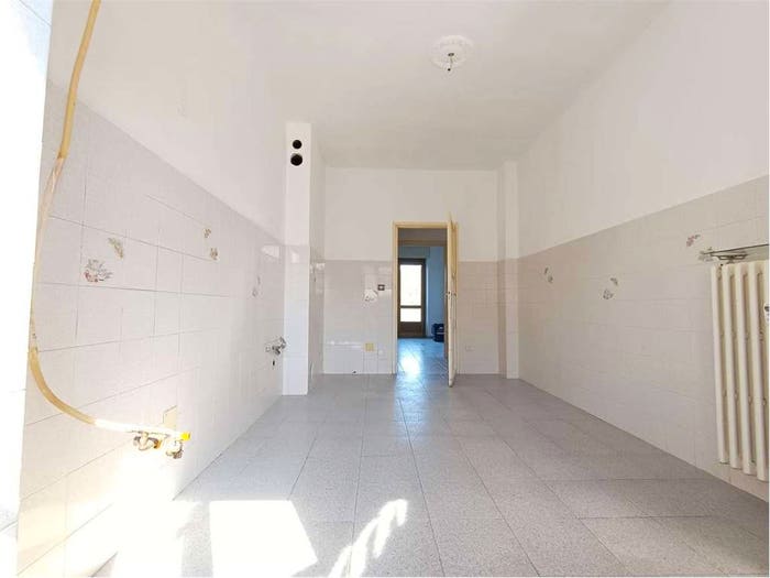 Appartamento con 5 locali in vendita in via Torino, Lanzo Torinese