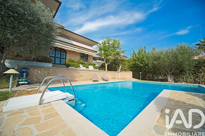 Casa con 6 locali in vendita in Via degli Olmi, Montarice S Maria in Potenza, Porto Recanati