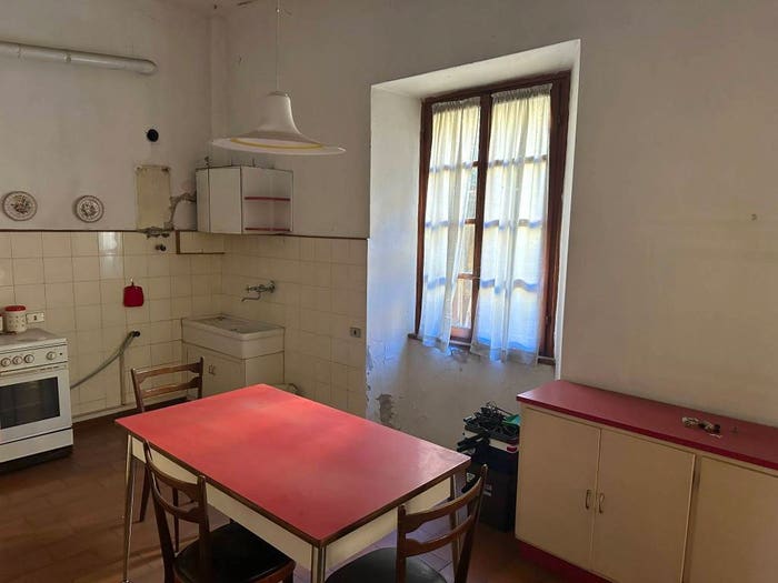 Appartamento quadrilocale in vendita in Albese con Cassano