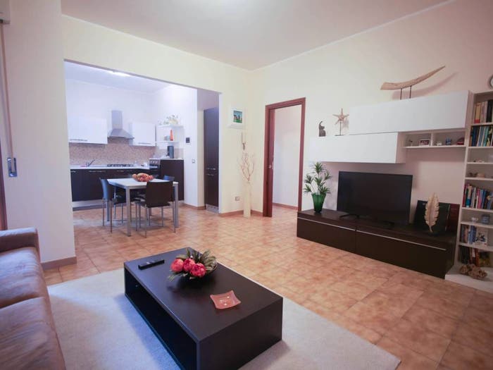 Appartamento trilocale in vendita in Via Aci Castello, Ficarazzi Gallinaro, Aci Castello