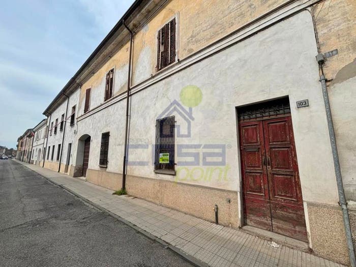 Casa con 6 locali in vendita in Via Matteotti, Bozzolo
