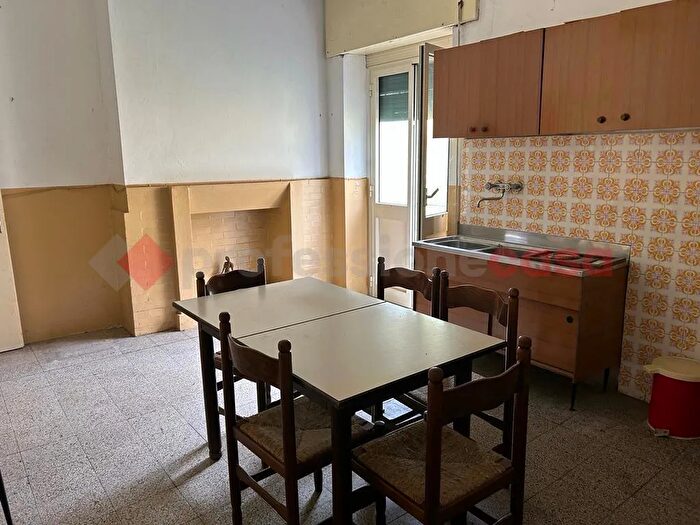 Appartamento trilocale in vendita in Via San Biagio Poggio Snc, Camporgiano