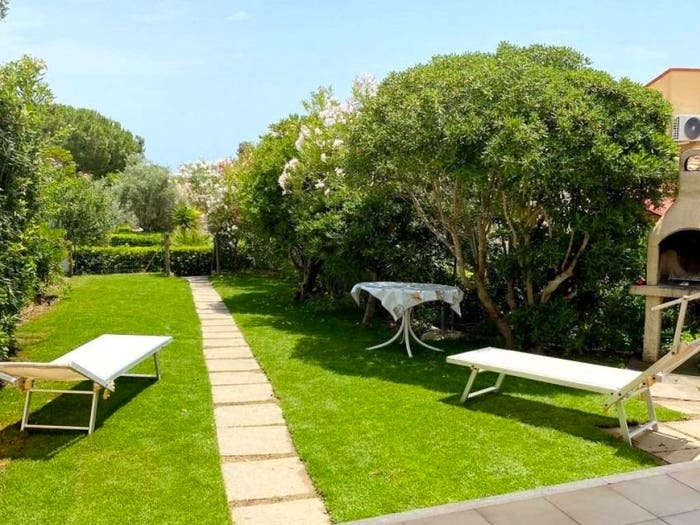 Casa con 6 locali in vendita in Monte Nai, Muravera
