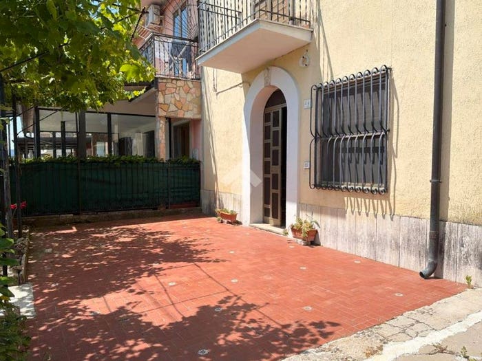Casa bilocale in vendita in Via Taverna, Taverna Ravindola, Montaquila