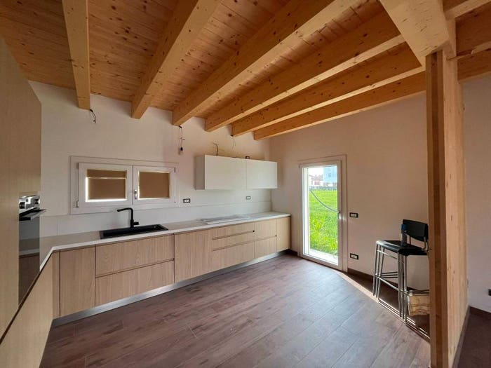 Casa con 6 locali in vendita in Via Pietro Bembo, Salboro, Padova