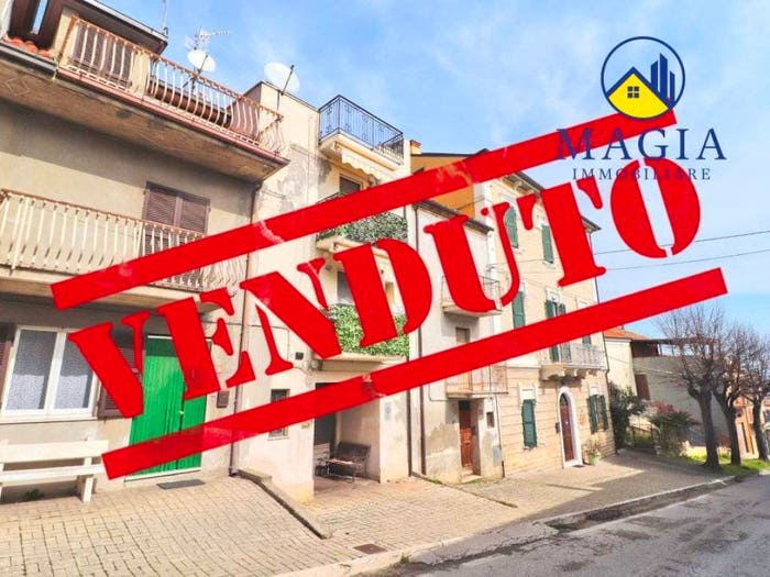 Casa quadrilocale in vendita in Via Borgo da Mare, Centro, Monteprandone