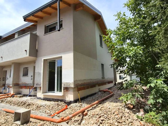 Casa quadrilocale in vendita in Via Monte Bianco, Bulgarograsso