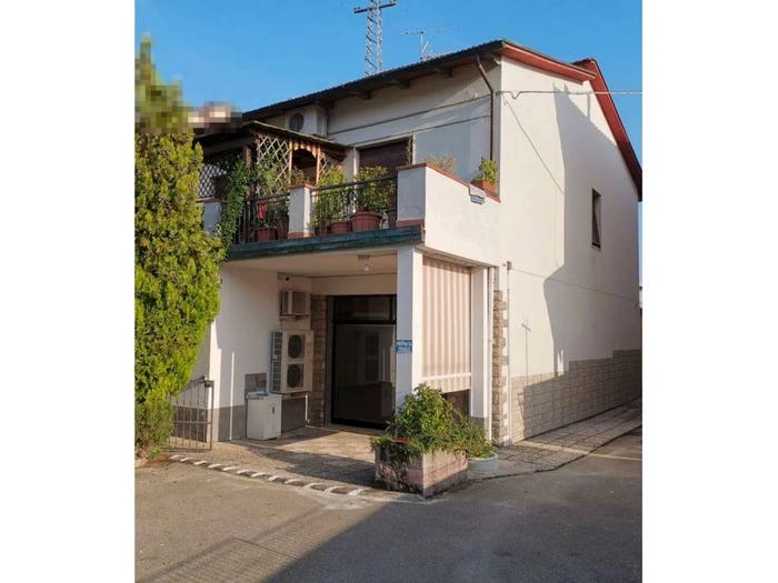 Casa quadrilocale in vendita in Quartiere IpercoopGruccia, Città, Montevarchi
