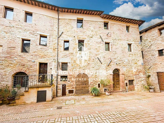 Casa con 6 locali in vendita in Via del Tempio, Spina, Marsciano
