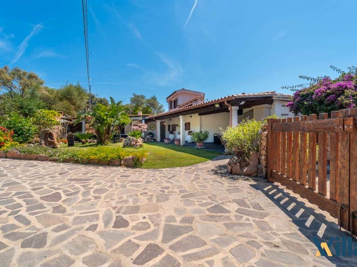 Casa trilocale in vendita in Via Punzutu, Murta Maria Porto Istana, Olbia