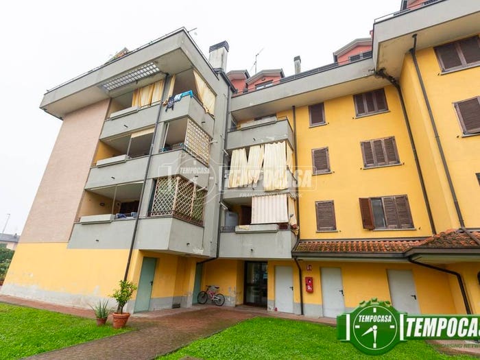 Appartamento trilocale in vendita in Via IV Novembre, Borghetto Lodigiano