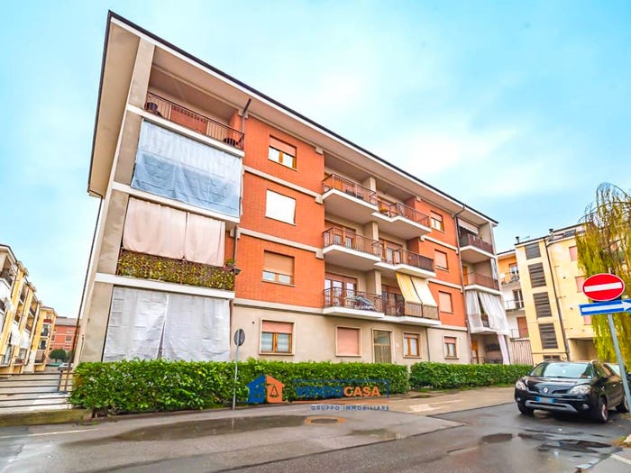 Appartamento trilocale in vendita in Via Silvio Pellico, Centro, Bra