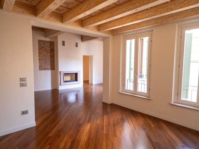 Appartamento con 6 locali in vendita in Via Teatro Vecchio, Centro, Mantova