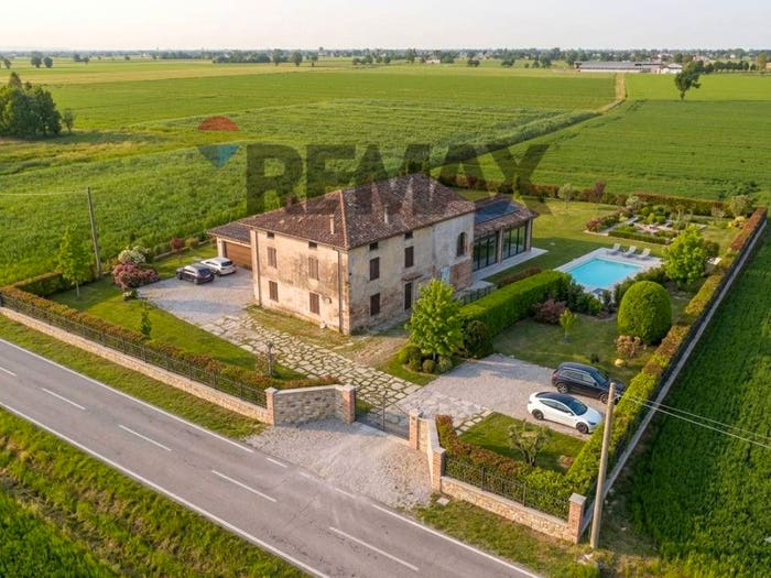 Casa con 5 locali in vendita in Consolatico Superiore, Centro, Busseto