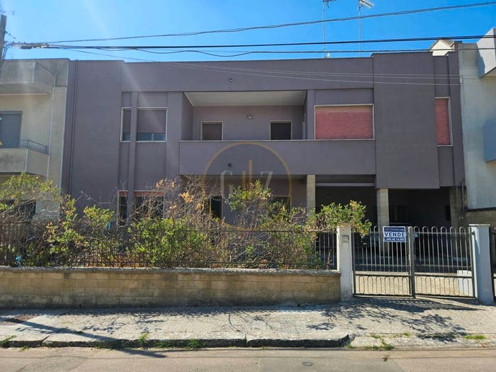 Appartamento con 5 locali in vendita in Via Costantino, Martano