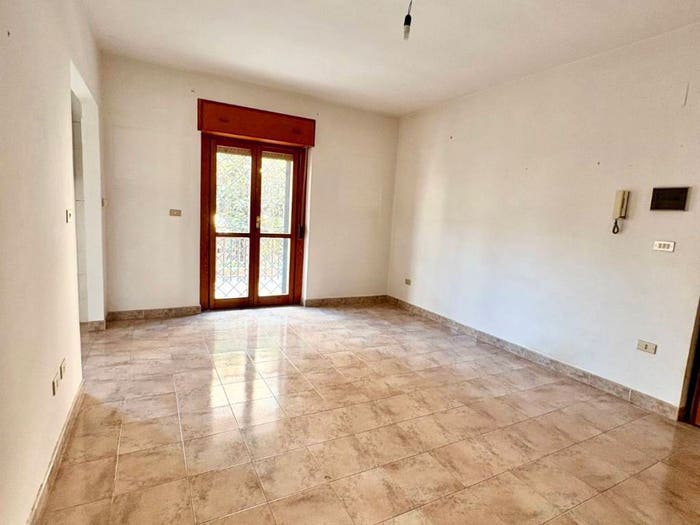 Appartamento quadrilocale in vendita in Via Napoli, Centro, Avezzano