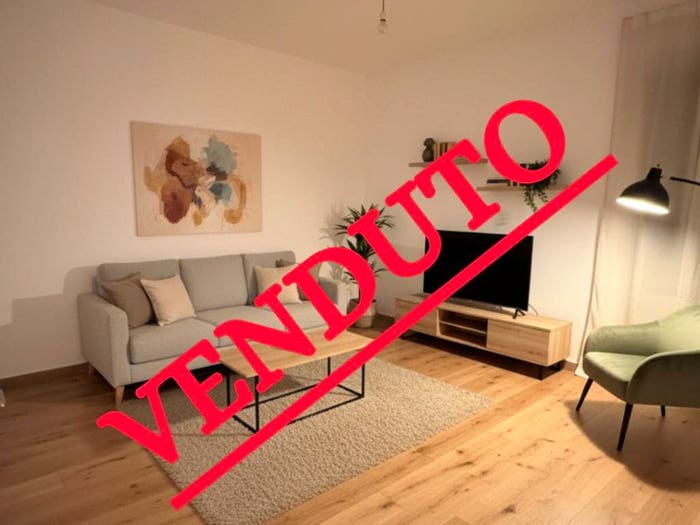 Appartamento con 5 locali in vendita in Via Giuseppe Montanelli, San Giusto Aeroporto, Pisa