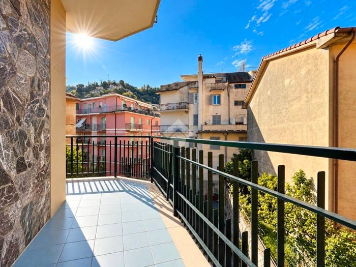 Appartamento bilocale in vendita in Via san bernardino, Lerici Paese, Lerici
