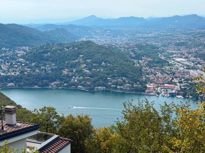 Casa quadrilocale in vendita in Via Nidrino, Brunate