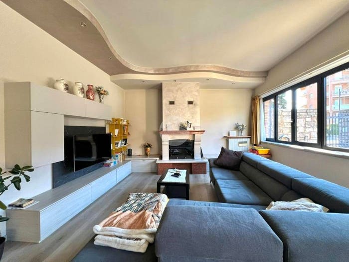 Casa con 5 locali in vendita in Via Cardinal Ferrari, Centro, Grumello del Monte